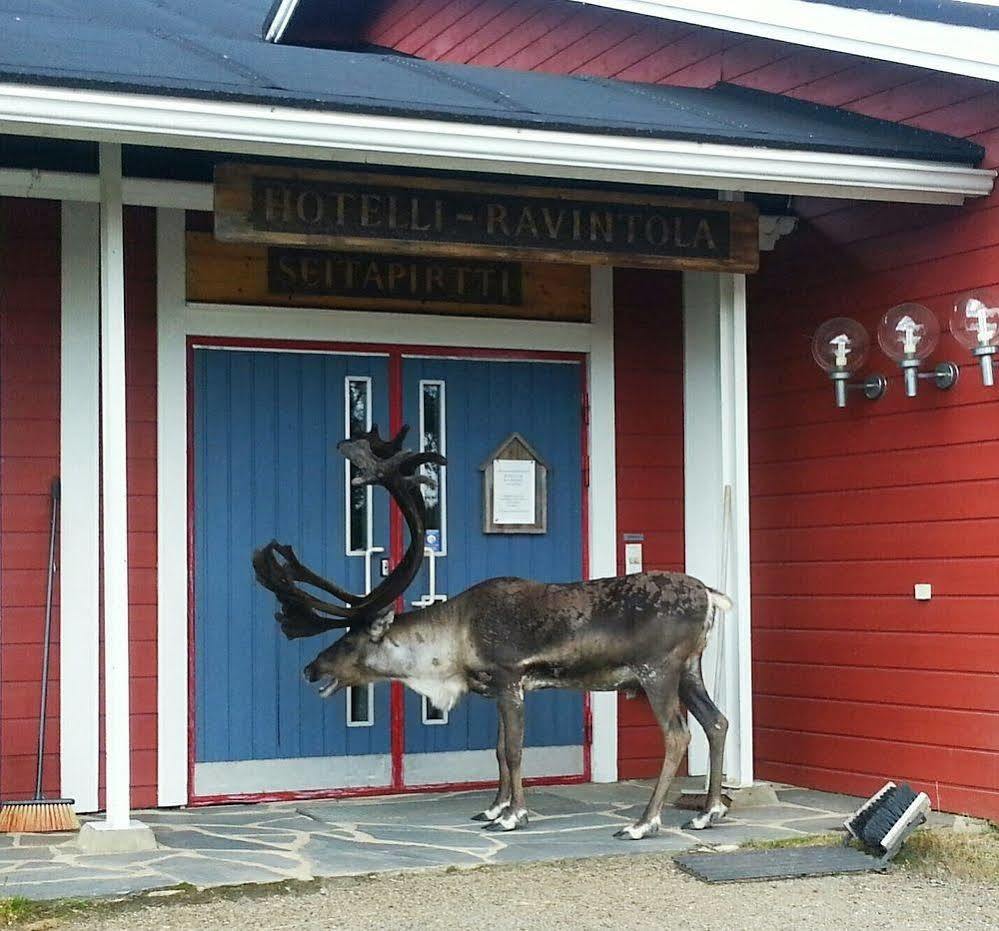 Seita Moekki, Aekaeslompolo Villa Buitenkant foto